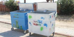 RENGARENK ÇÖPLER SAMANDAĞ’A RENK KATTI