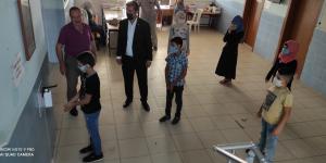 BAŞKAN YAVUZ BÜTÜN OKULLARA DEZENFEKTAN CİHAZI TAKTIRIYOR