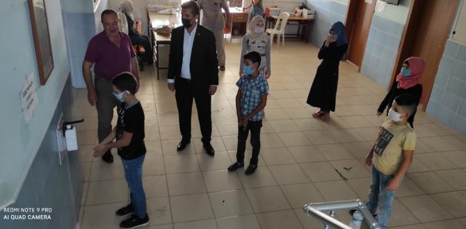 BAŞKAN YAVUZ BÜTÜN OKULLARA DEZENFEKTAN CİHAZI TAKTIRIYOR