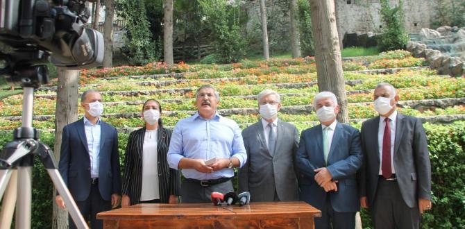 AK Parti’li Yayman’dan orman yangınıyla ilgili iddialara yalanlama: