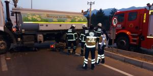 Hatay’da motosiklet sulama tankerine çarptı: 1 ölü