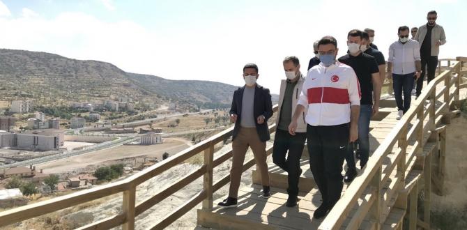 Milletvekili Özel ve Genel Sekreter Yardımcısı Bölükbaşı Kayaşehir’i gezdi