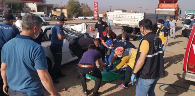 Hataylı aile Tokat’ta kaza geçirdi