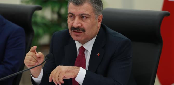 Sağlık Bakanı Koca: “Pazartesi ya da Salı günü denekler üzerinde faz 1 uygulaması başlayacak”