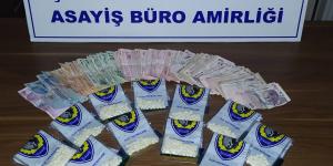 Elektrik kablosu kanalından uyuşturucu hap çıktı