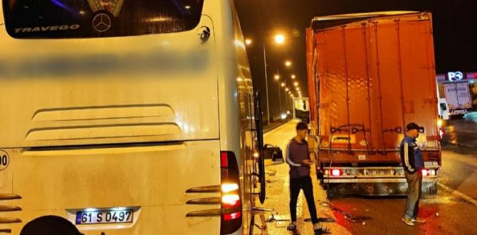 Samsun’da yolcu otobüsü tıra arkadan çarptı: 2 yaralı