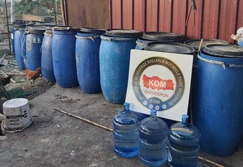 İskenderun’da kaçak içki operasyonu