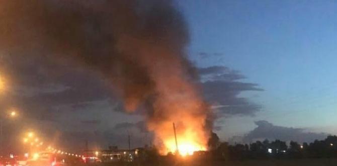 Akaryakıt istasyonuna yakın alanda depo yangını