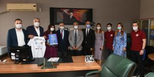 BAŞKAN YILMAZ, İNGİLTERE VE SLOVENYA’DAN GELEN ÖĞRENCİLERİ AĞIRLADI