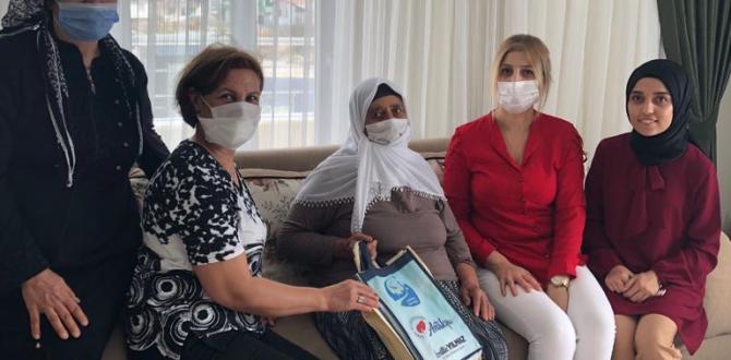 Antakya Belediyesi Başkan Yardımcısı Alev Seçmen’den    ŞEHİT AİLELERİNE ZİYARET