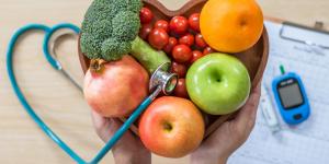 DİYABET HASTALARINA UYARI:  PANDEMİ ENDİŞESİYLE KONTROLLERİNİZİ AKSATMAYIN!