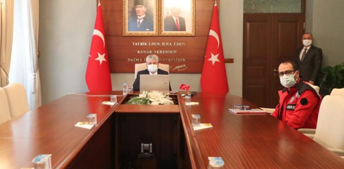 Vali Doğan Covid-19 Tedbirlerine Yönelik Toplantı Yaptı