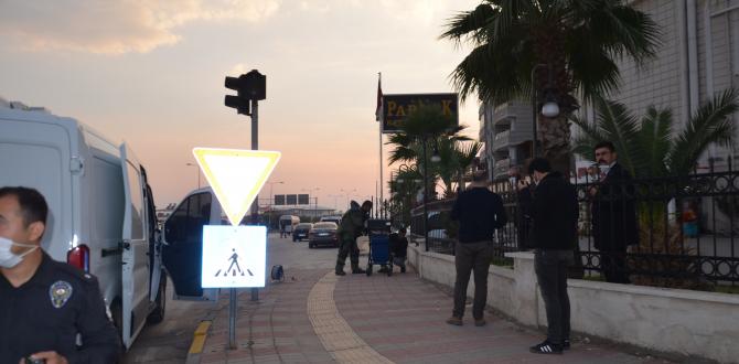 Markette unutulan valiz paniğe neden oldu