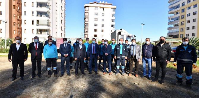 Ortahisar Belediyesi’nden Antakya Belediyesi’ne 4 bin 61 adet fidan bağışında bulundu
