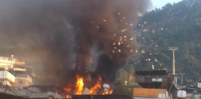 Hatay’da korkutan ev yangını