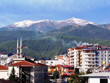 Amanoslara mevsimin ilk karı düştü