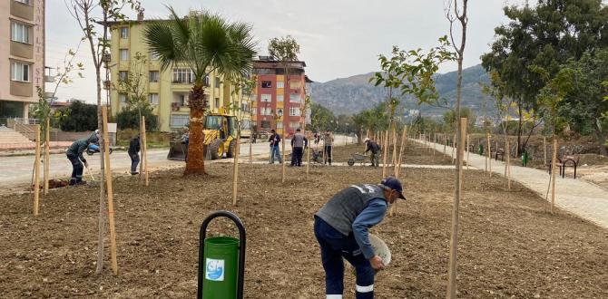 KÜÇÜKDALYAN MAHALLESİ’NDE PARK YAPIM ÇALIŞMALARI DEVAM EDİYOR