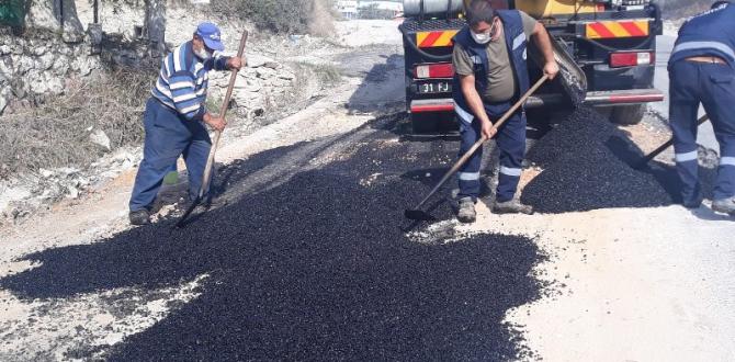 ANTAKYA İLÇESİNDE YOL ÇALIŞMALARI ARALIKSIZ SÜRDÜRÜLÜYOR
