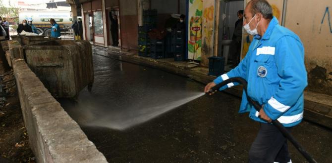 ANTAKYA BELEDİYESİ EKİPLERİ BALIKÇILAR ÇARŞISINI YIKADI
