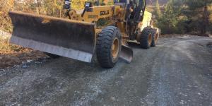 SAMANDAĞ’DA YOL ÇALIŞMALARI ARALIKSIZ DEVAM EDİYOR