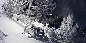 Hatay’da araç kundaklama anı güvenlik kamerasında