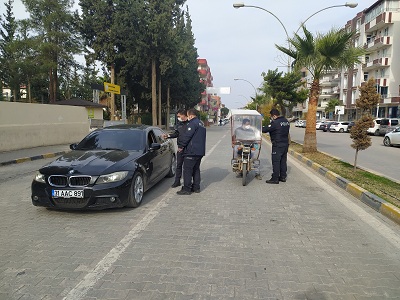 Reyhanlı’da sokağa çıkma kısıtlaması ile birlikte denetimler devam ediyor