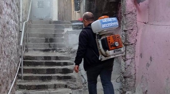 KENT GENELİNDE DEZENFEKTE ÇALIŞMASINA DEVAM EDİLDİ