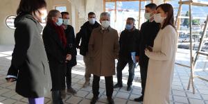 Vali Doğan Meclis Binası ve Adalı Konağını İnceledi