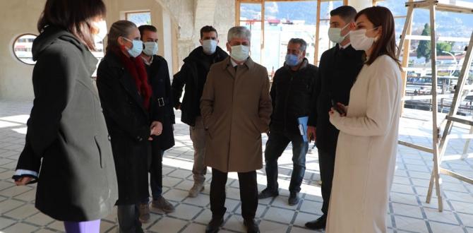Vali Doğan Meclis Binası ve Adalı Konağını İnceledi