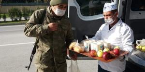 “Antakya Belediyesi vatan nöbetçilerinin içini ısıttı”