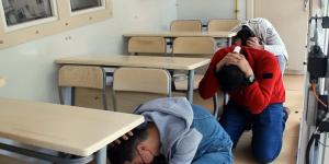 Deprem simülasyon tırında vatandaşlara eğitim verildi