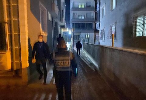 İskenderun’da konaklama tesislerine polis denetimi