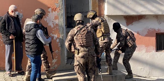 İskenderun’da 400 polis ile narkotik operasyonu