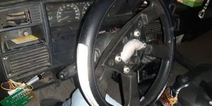 Otomobilin direksiyonundan uyuşturucu çıktı