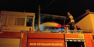 Samandağ’da ev yangını korkuttu