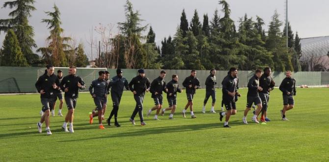 Denizlisporlu bir futbolcunun testi pozitif çıktı