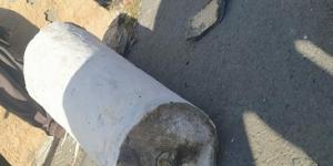 Yıldırım düşen minarenin alemi koptu