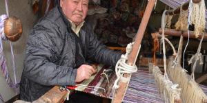 12 metrekareden dünyaya açılan el dokuması kilim