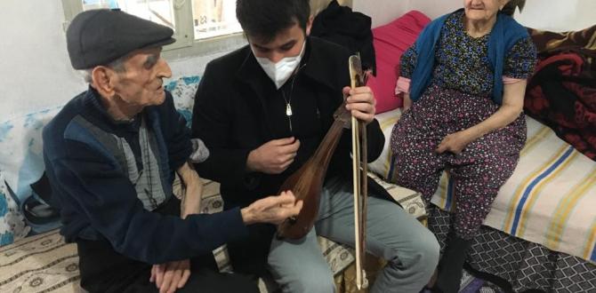 Ali dede kemençe resitali verip aşı oldu
