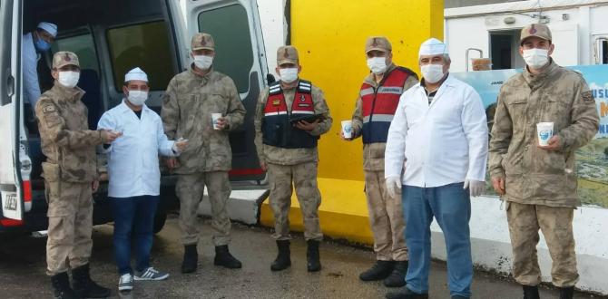 BAŞKAN YILMAZ’DAN KONTROL NOKTALARINDAKİ POLİS VE JANDARMALARA JEST