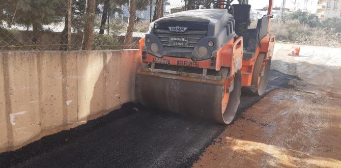 ANTAKYA GENELİNDE YOL ÇALIŞMALARI DEVAM EDİYOR