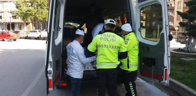 BAŞKAN YILMAZ’DAN KISITLAMADA GÖREV YAPAN EMNİYET GÜÇLERİMİZE SICAK ÇORBA İKRAMI