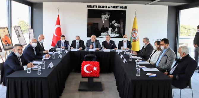 Hataylı STK’lar Vakıf İşhanı yerine yeşil alan istedi