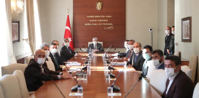YAVUZ; “KIRIKHAN ORGANİZE SANAYİDE ALT YAPI ÇALIŞMALARINA BAŞLIYORUZ”