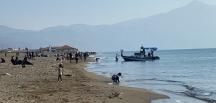 Kısıtlama öncesi Samandağ sahili tıklım tıklım