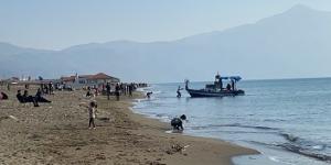 Kısıtlama öncesi Samandağ sahili tıklım tıklım