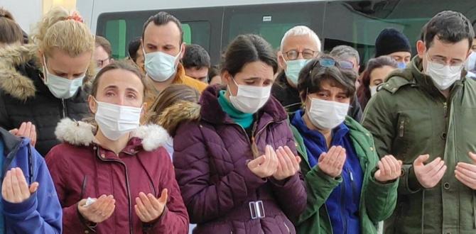 Ölüm uykusuna yatan doktor son yolculuğuna göz yaşlarıyla uğurlandı
