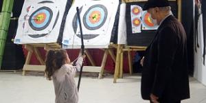 Engelli okçu, geleceğin okçularını yetiştiriyor