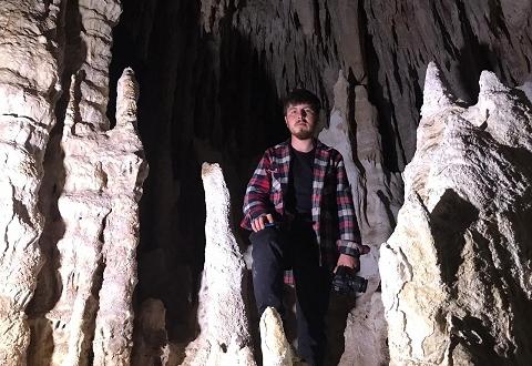 Çocukluğunda hikayesini dinlediği mağaranın keşfini yaptı