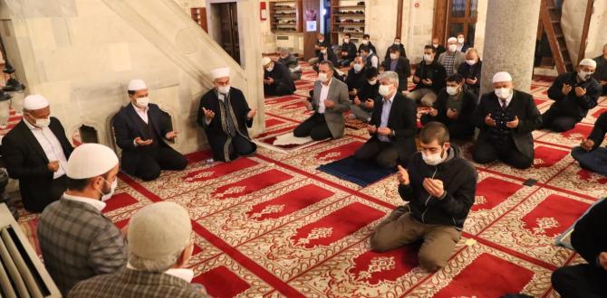 İdlib şehitleri için Kur’anı Kerim okundu, dua edildi
